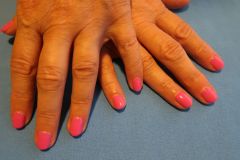Modeláž-nehtů-01-Celopotah-Pink